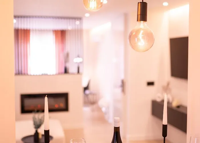 Seran Apartamentos